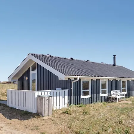 Lovely Home In Hirtshals With Sauna 펜션 *
