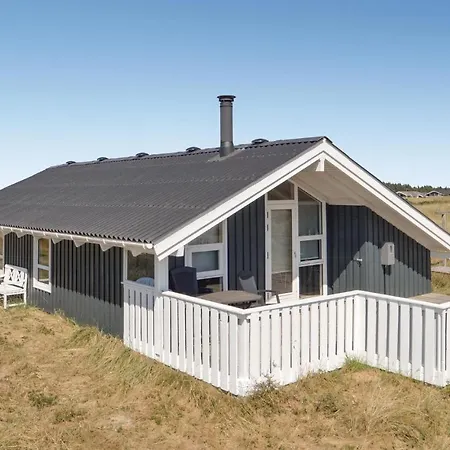 Lovely Home In Hirtshals With Sauna 펜션